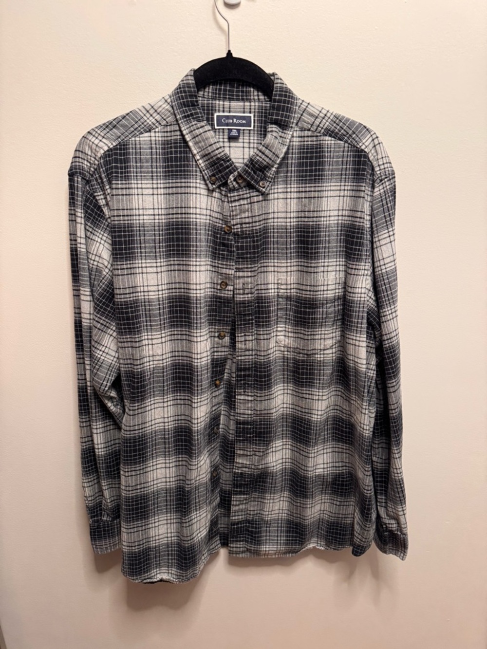 Men’s Club Room Black and White Plaid Button-Down Shirt